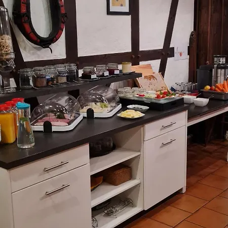 Zur Guten Quelle Hotel