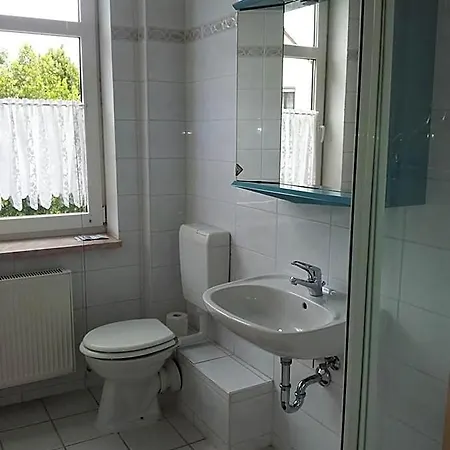 Zur Guten Quelle Hotel 2*